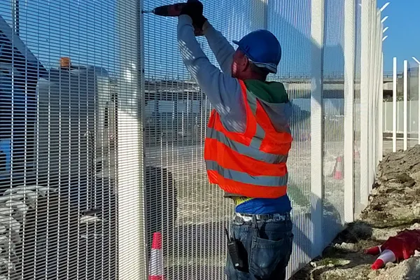 Jackson fencing workman