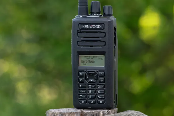 NX-3000 handheld radios