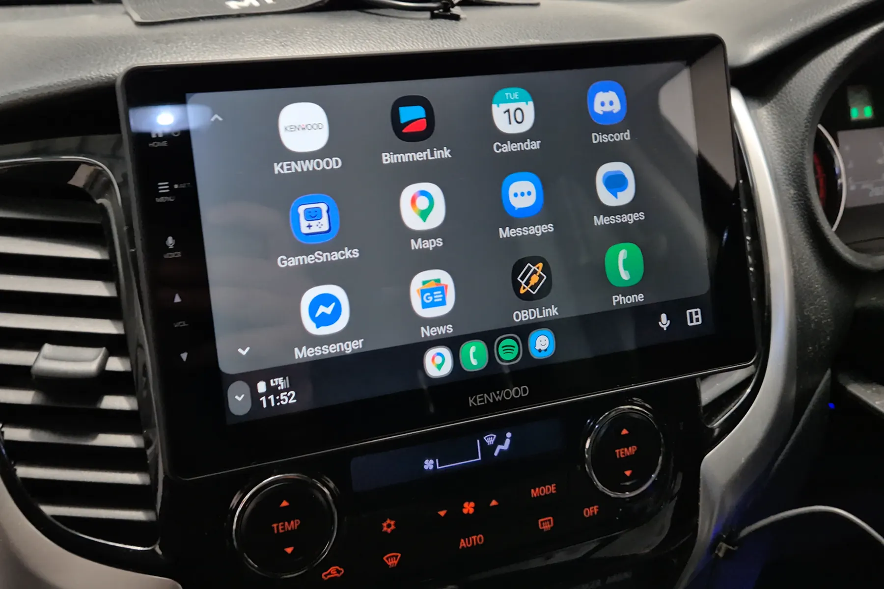 Mitsubishi L200 DMX-F920DS Wireless Android Auto