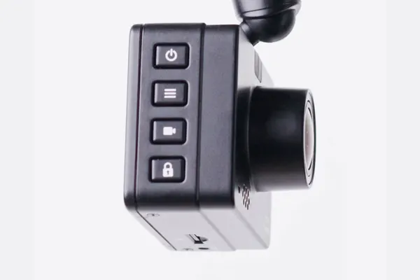 KENWOOD DRV-A310W F1.8 Lens And Wide Road View