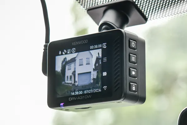 DRV-A310W 2-inch LCD colour screen