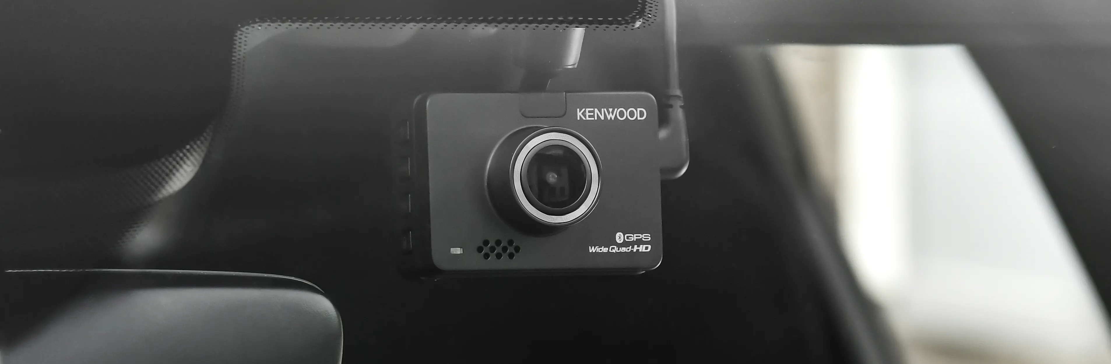 KENWOOD DRV-A510W compact 2K dash camera for front and rear recording.