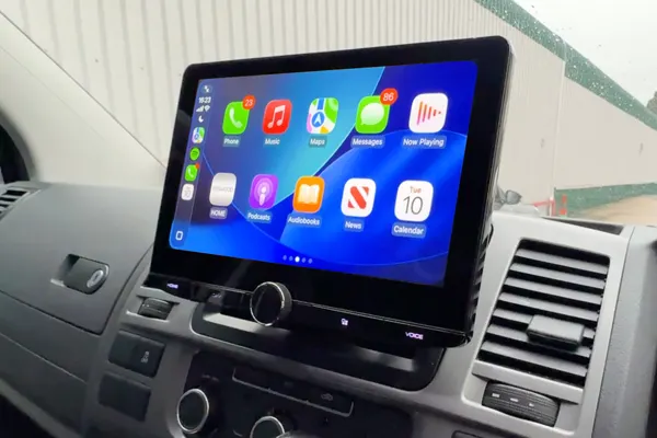 DMX9724XDS Toyota Hilux CarPlay