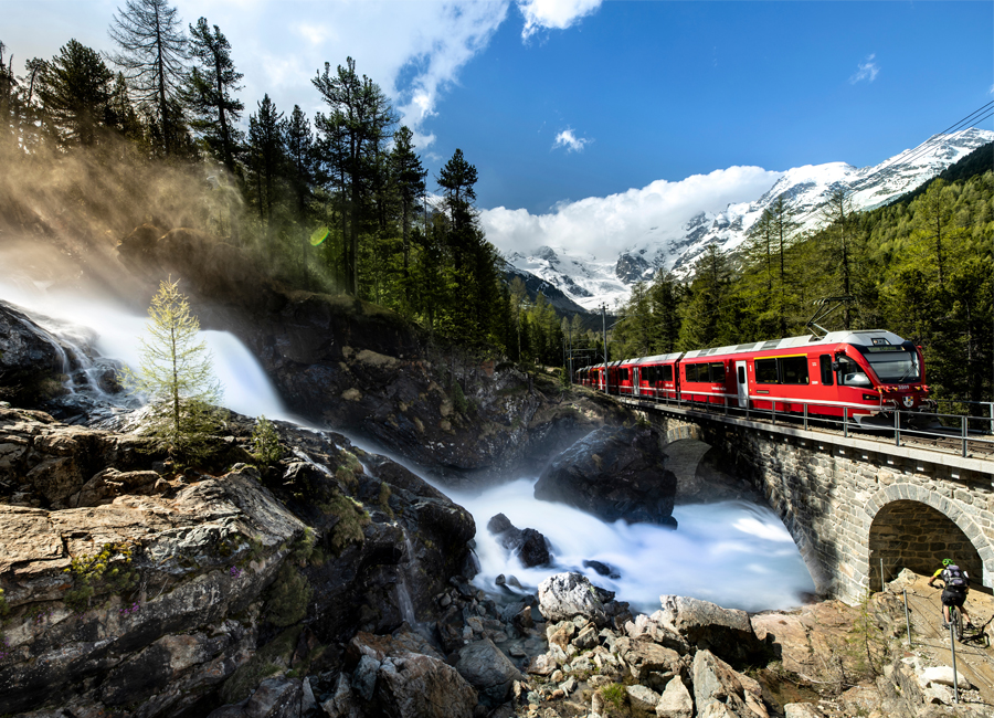 Simulcast dual mode network connects drivers with the Rail Control Centre serving Davos-Klosters and St. Moritz service